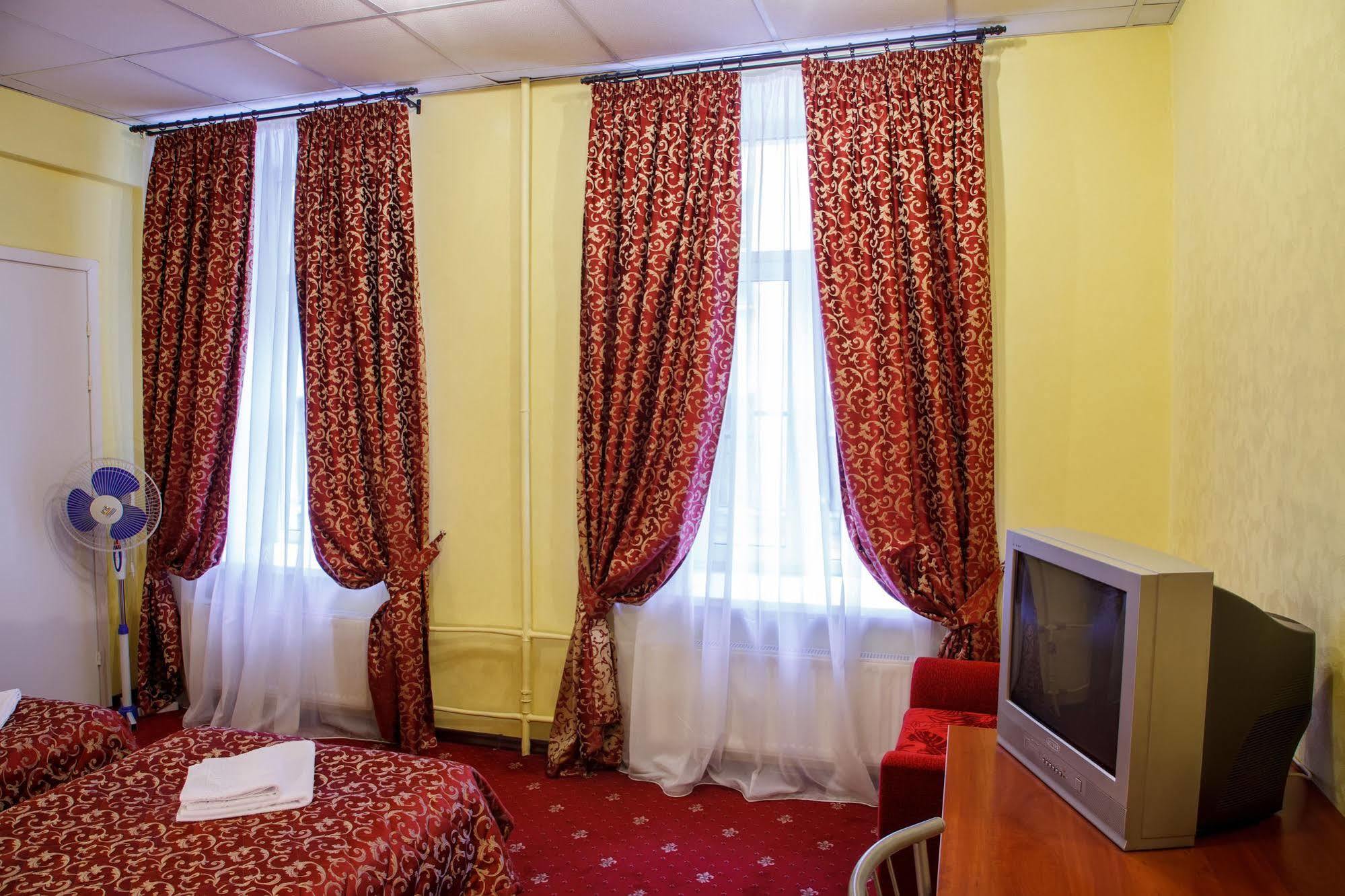 Rooms On Liteinyi 35 Санкт-Петербург Экстерьер фото